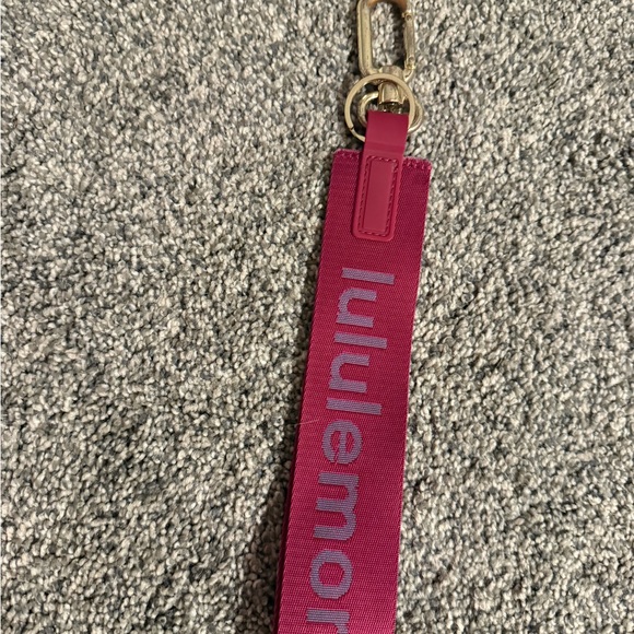 lululemon athletica Accessories - Lululemon Athletica Magenta Key Holder
